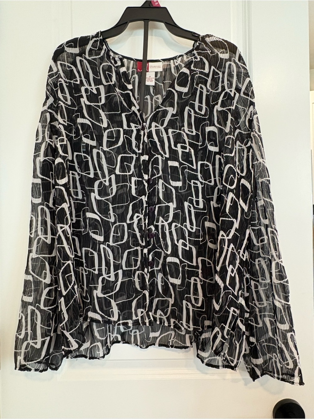 Jennifer Moore Black and White Geometric Button-Front Blouse